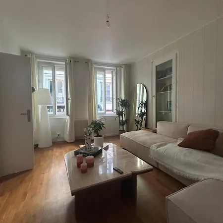 - Place De Bastille Apartment *